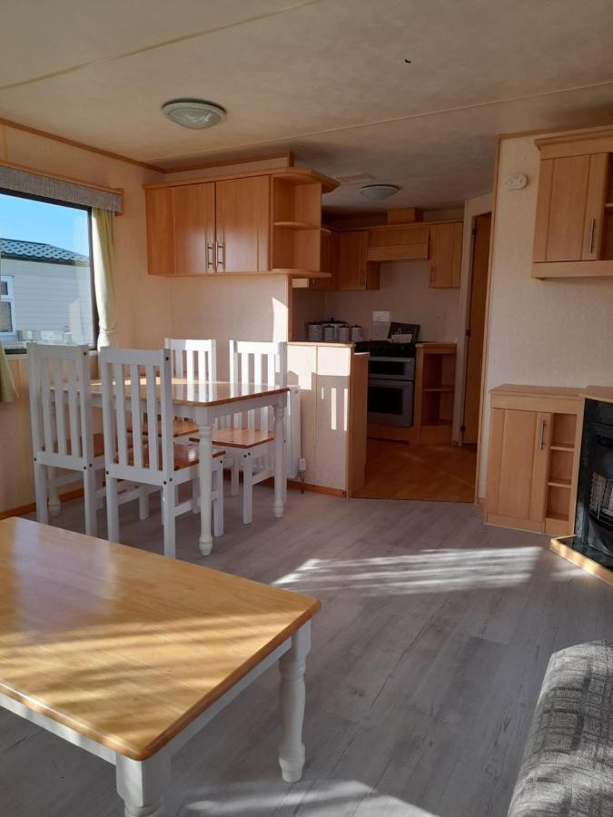 Kings Caravan - Family Groups Only - Very Quiet Park Villa Скегнес Екстериор снимка